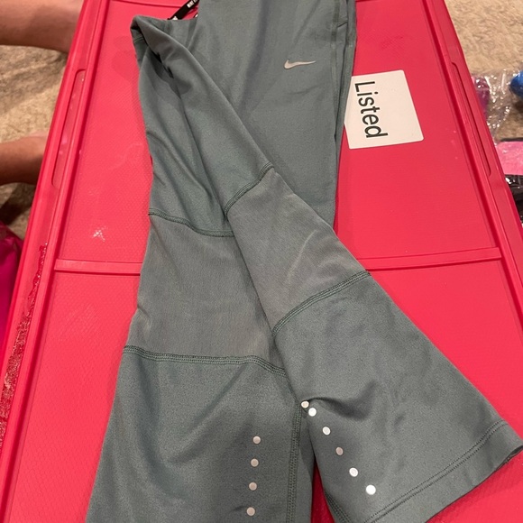 Nike Running greenish Teal SMALL, so soft , comfy cropped - Picture 12 of 13